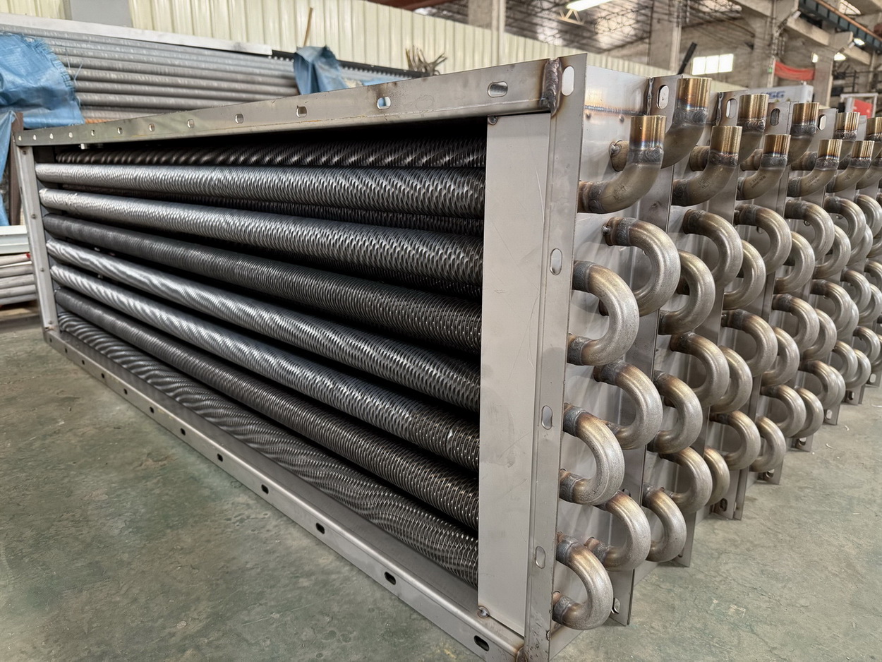 Corrosion-Resistant Stainless Steel Spiral Finned Tube Heat Exchanger